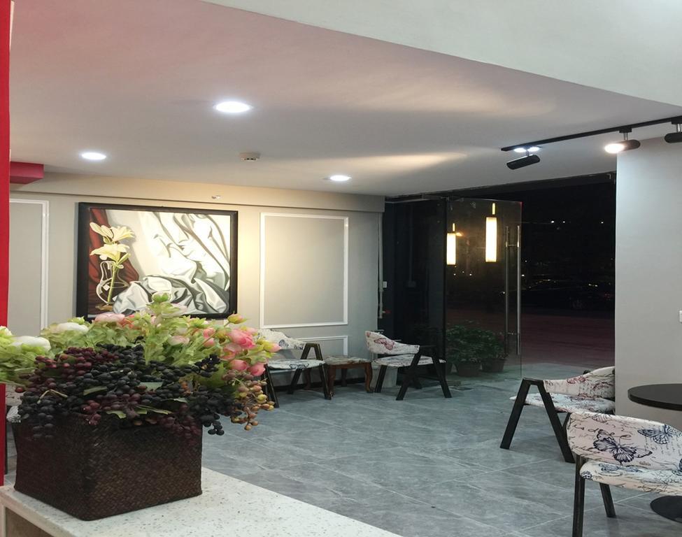 April Fair Duplex Apartment Guangzhou South Railway Station Ao Yuan Yue Shi Dai Branch 외부 사진